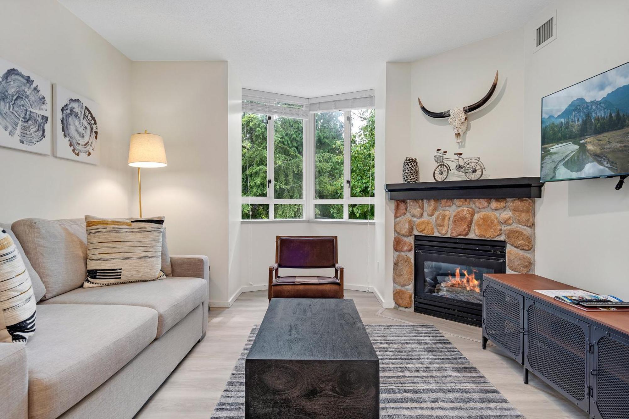 Cascade Lodge Whistler Bagian luar foto