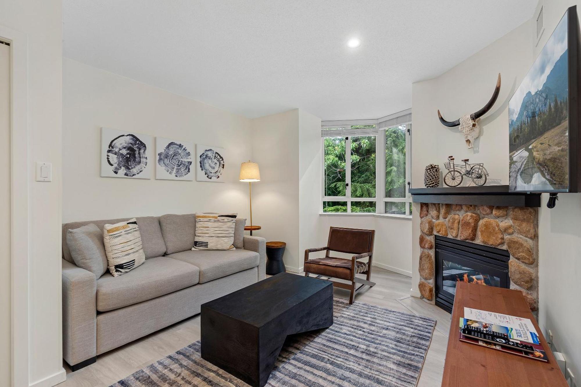 Cascade Lodge Whistler Bagian luar foto